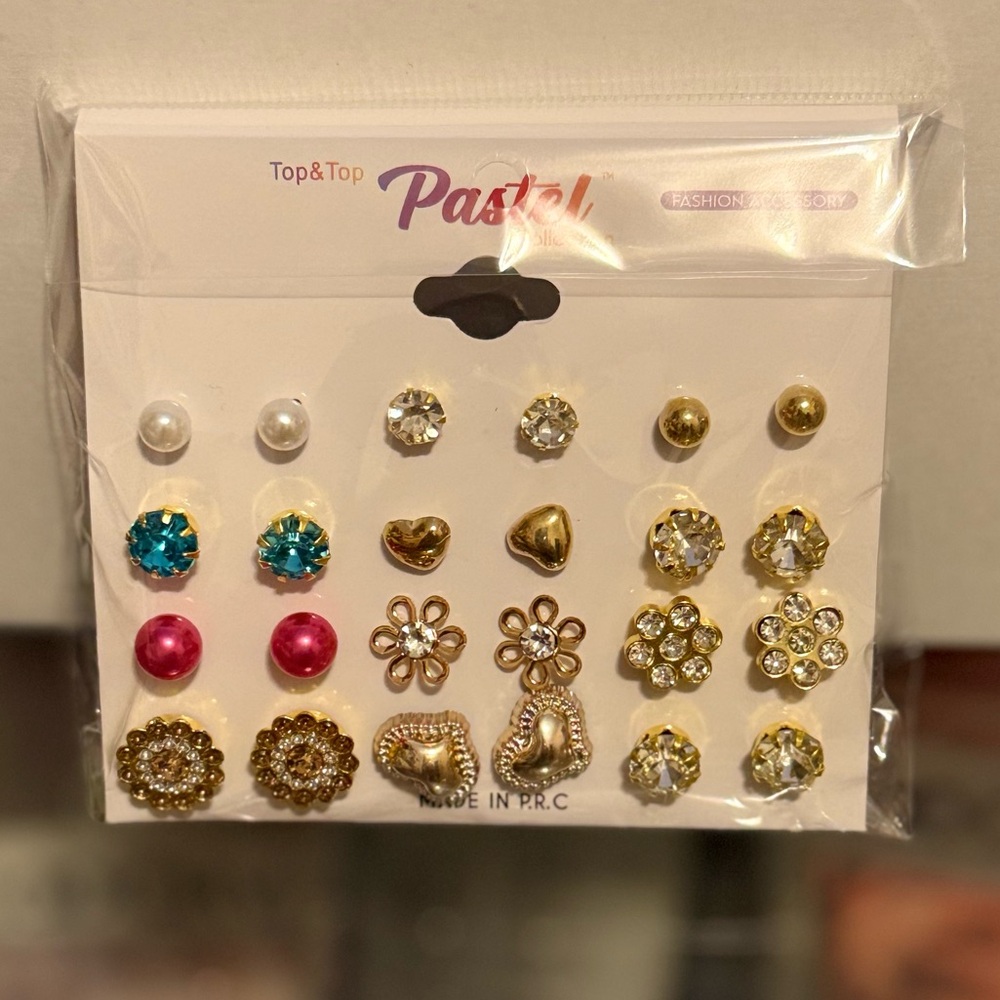 Stylish Stud Earring Set with Gold Accents - Picture 2 of 8